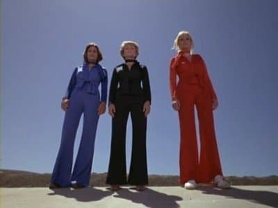 Still from Fembots in Las Vegas (2)