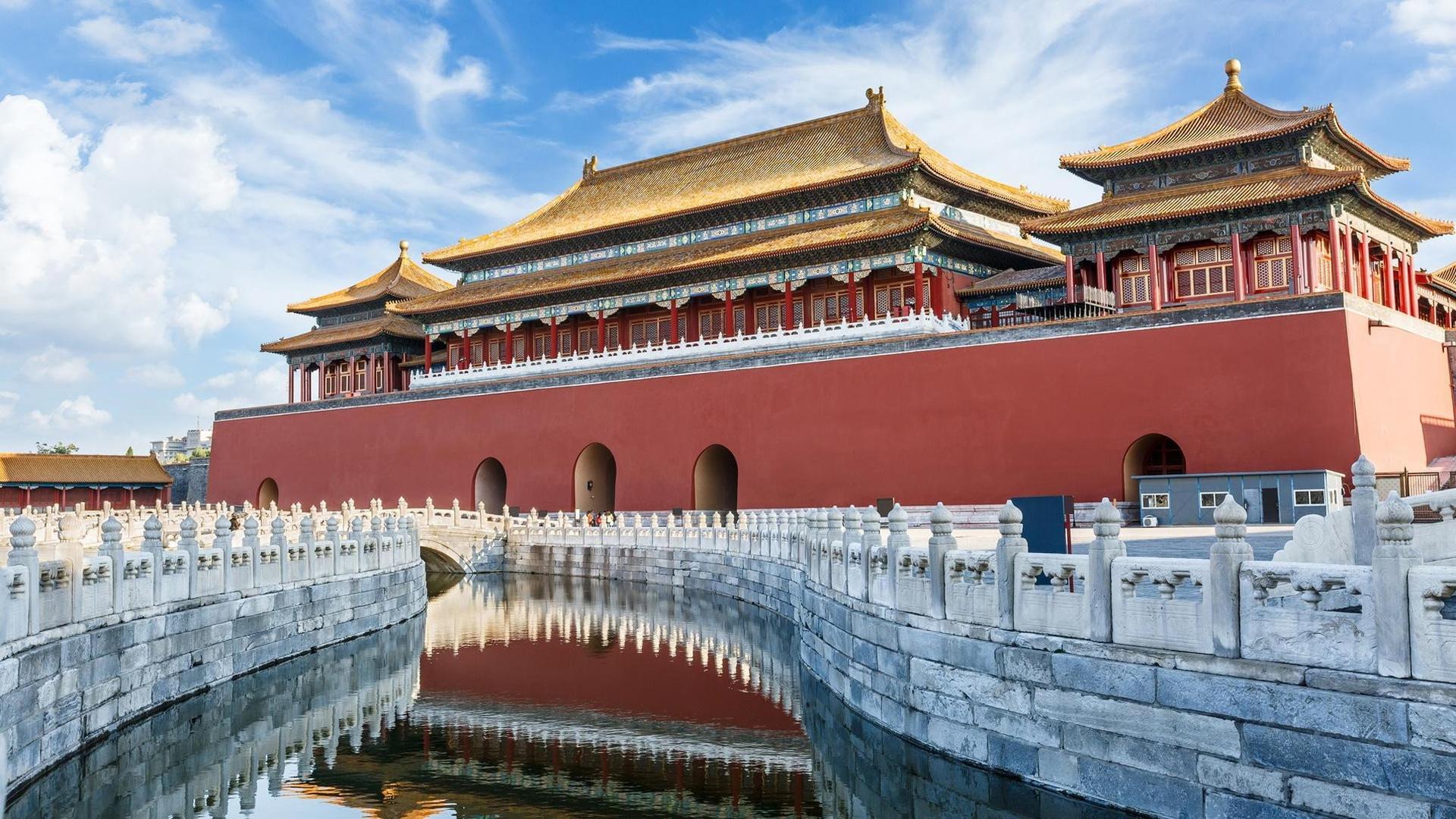 Still from Secrets of the Forbidden City