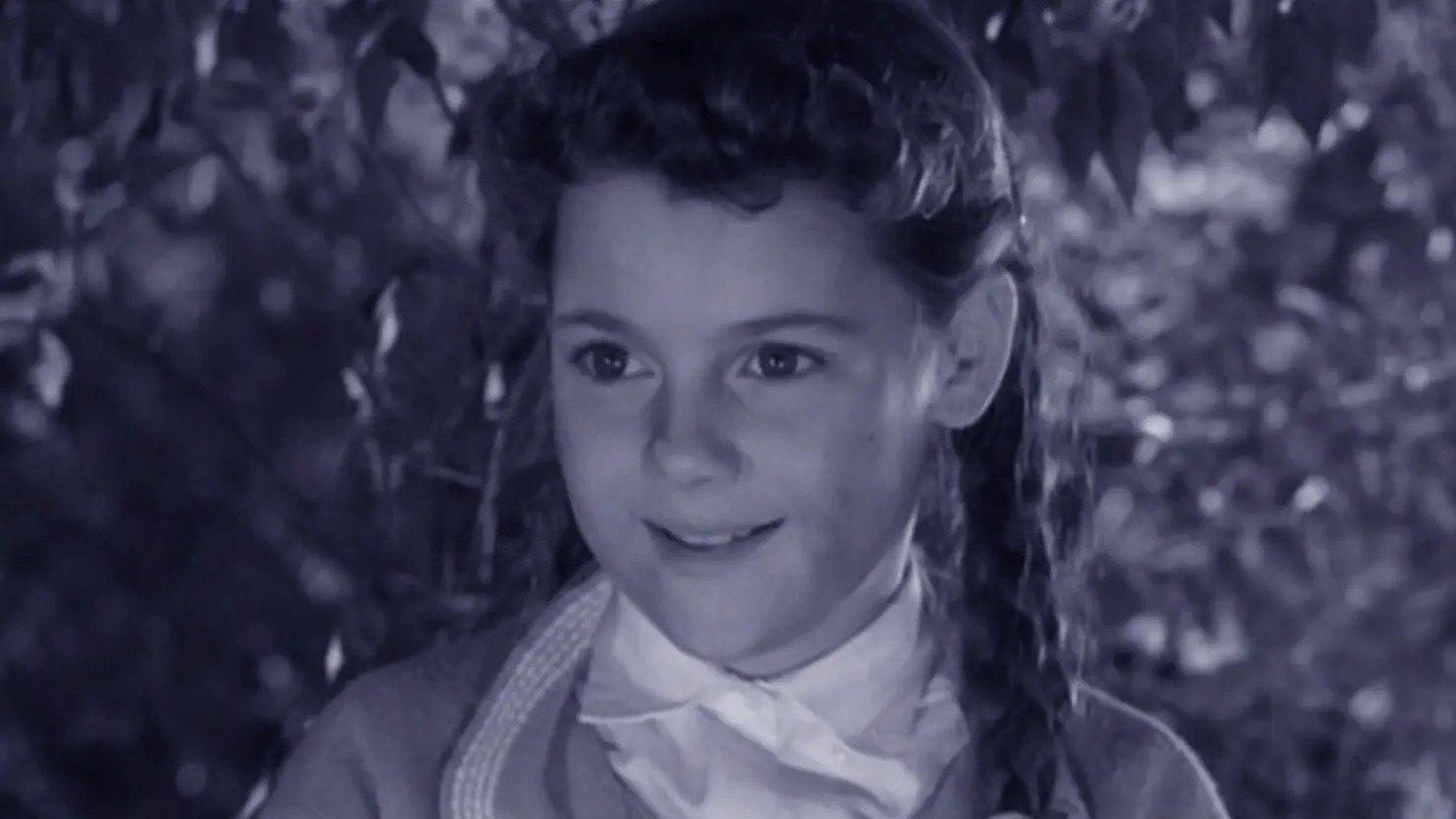 Still from Her Idol
