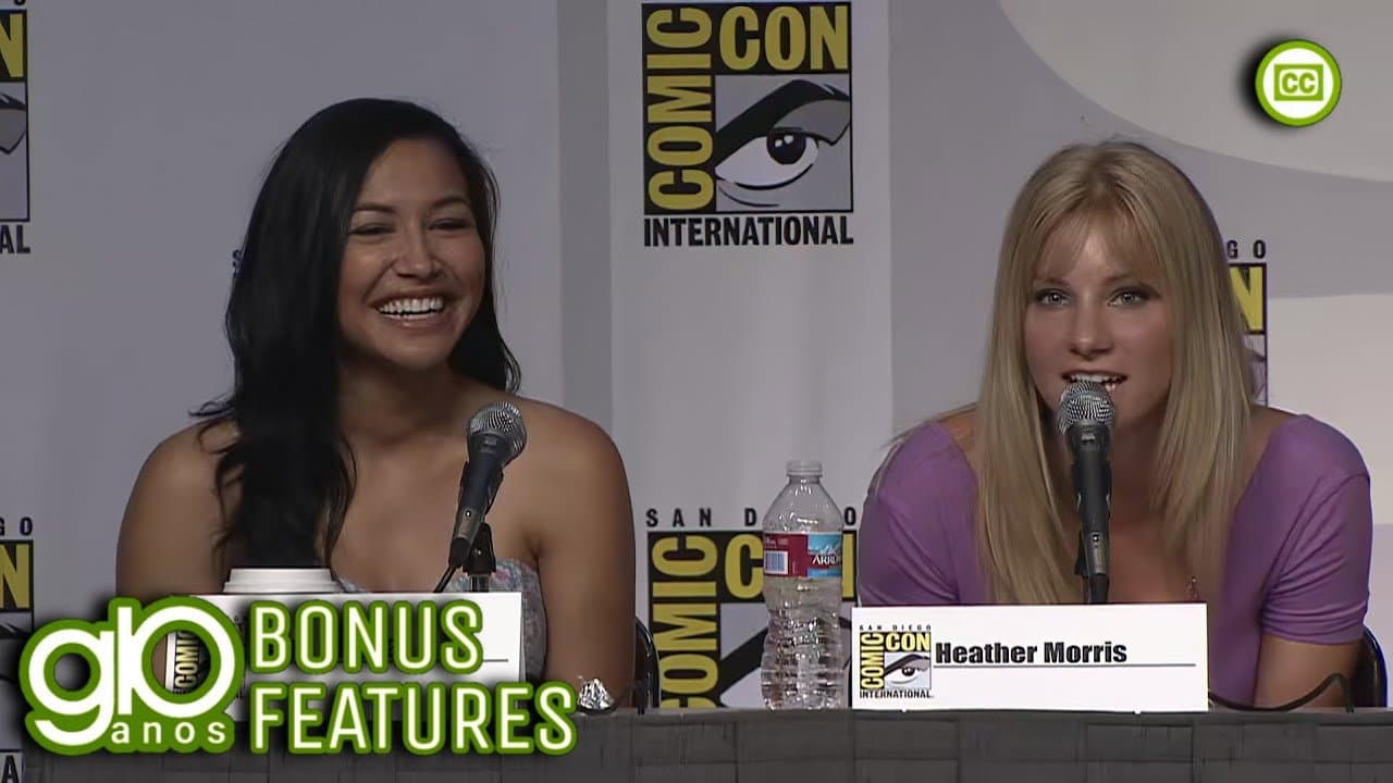Still from Glee at Comic-Con 2010
