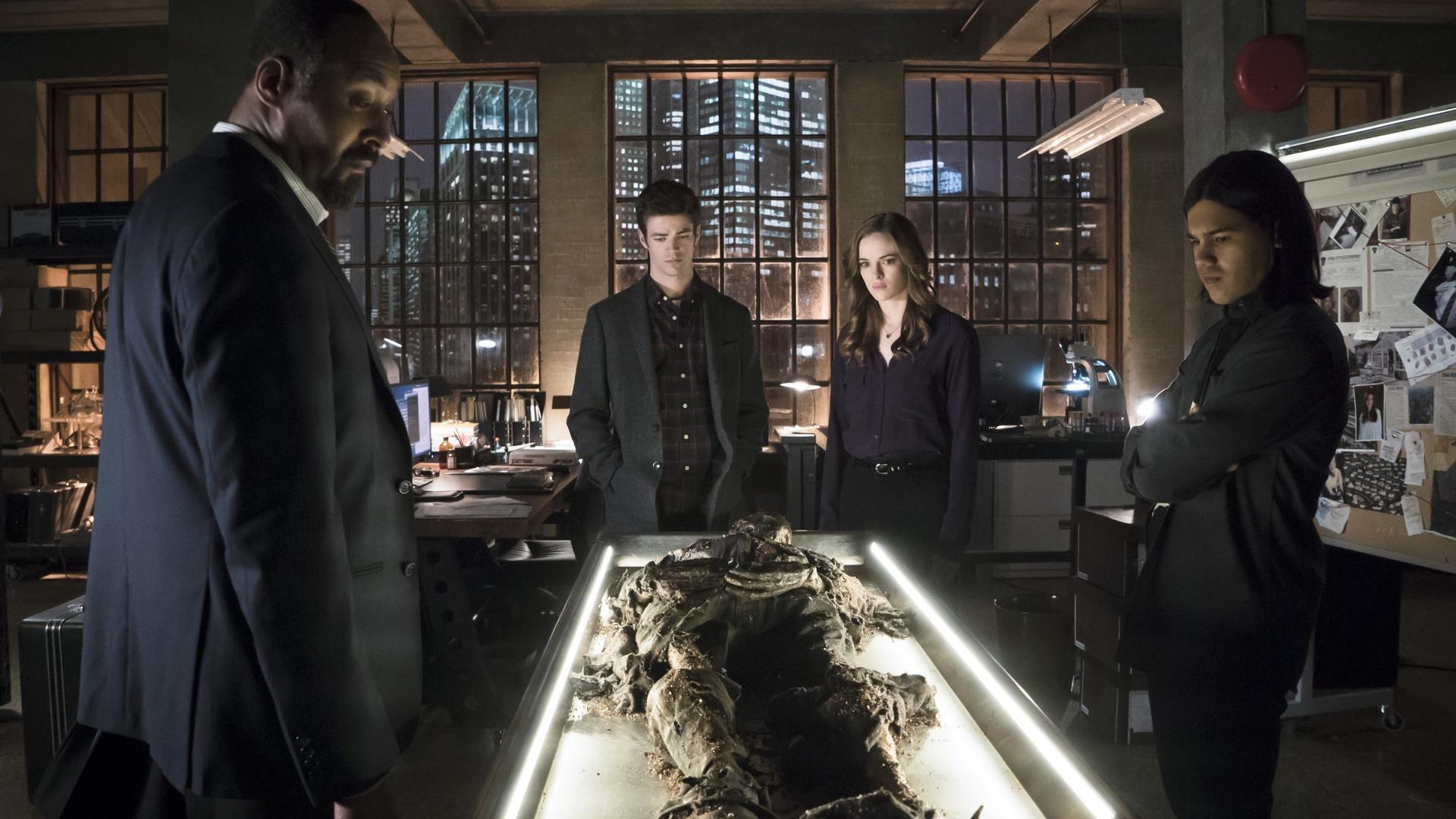 Still from Who Is Harrison Wells?