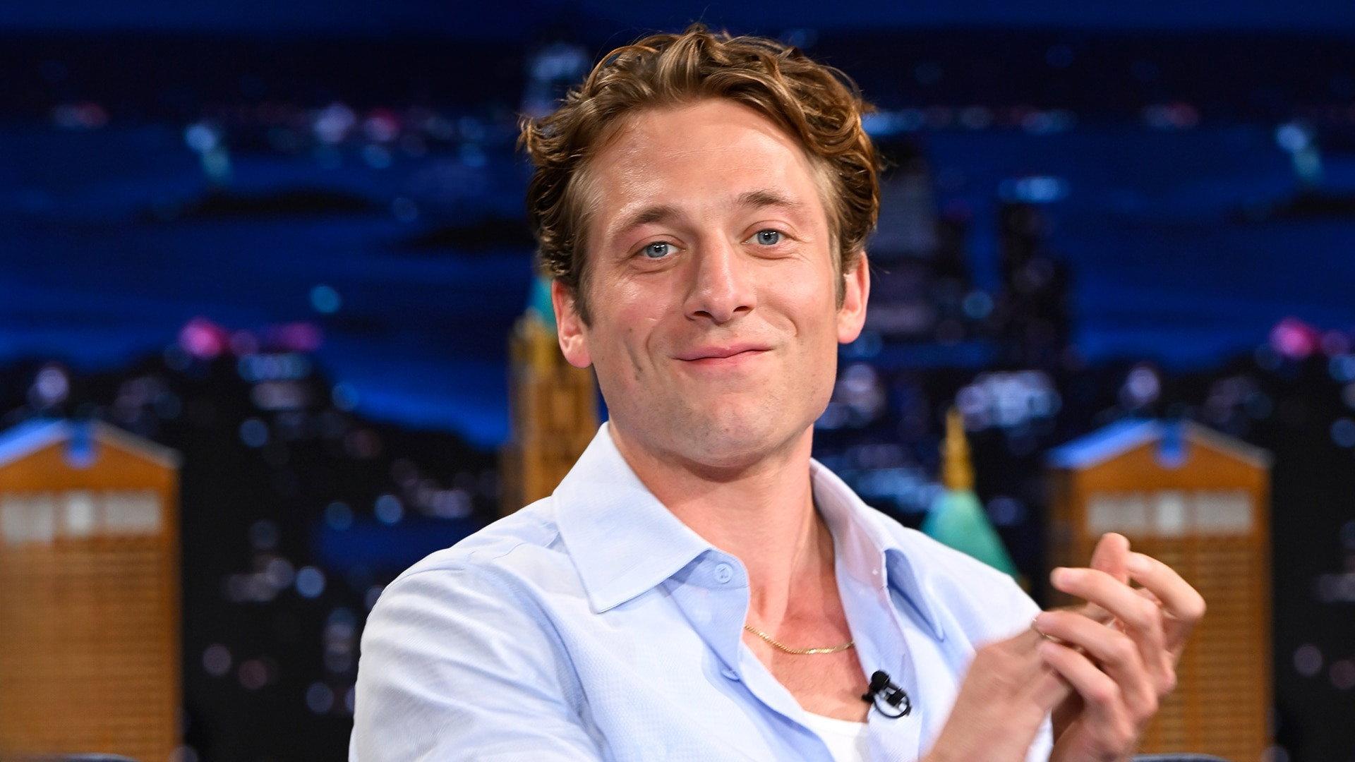 Still from Jeremy Allen White, Karol G