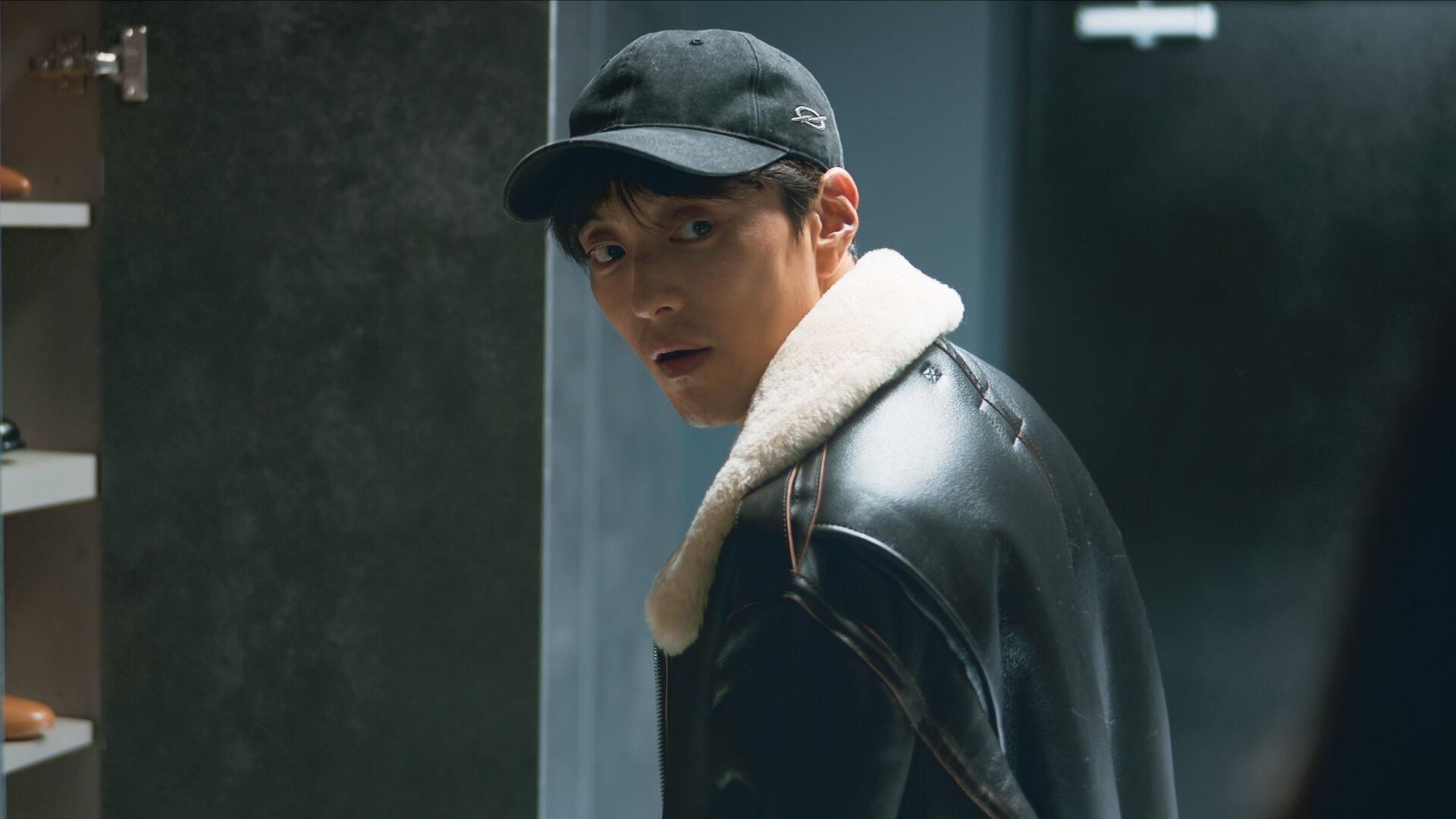 Still from Eun-su, Hui-su and Jang Kang