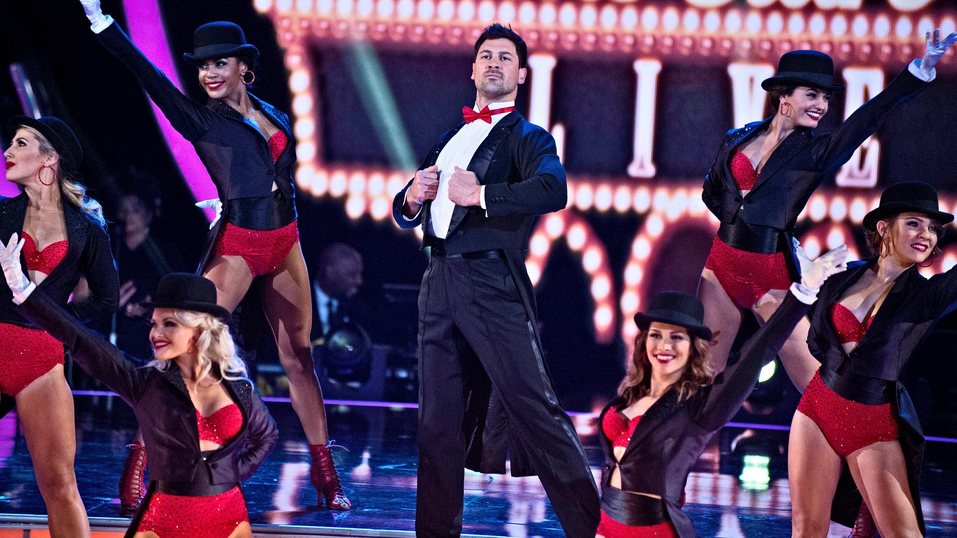 Still from Week 9: Showstoppers Night