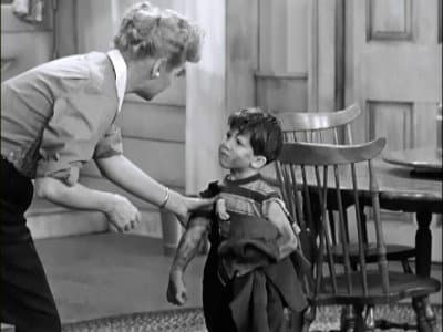 Still from Lucy Gets Chummy With the Neighbors