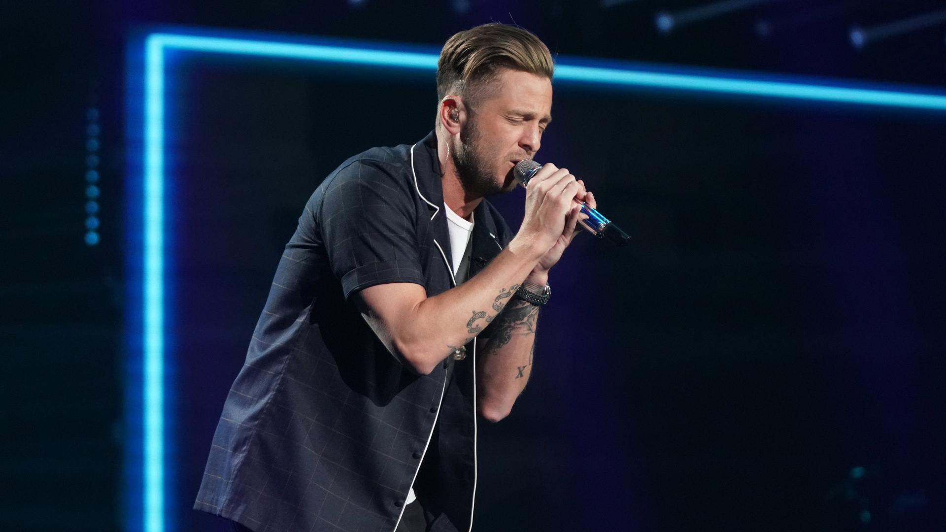 Still from 410 (All Star Duets and Solos)
