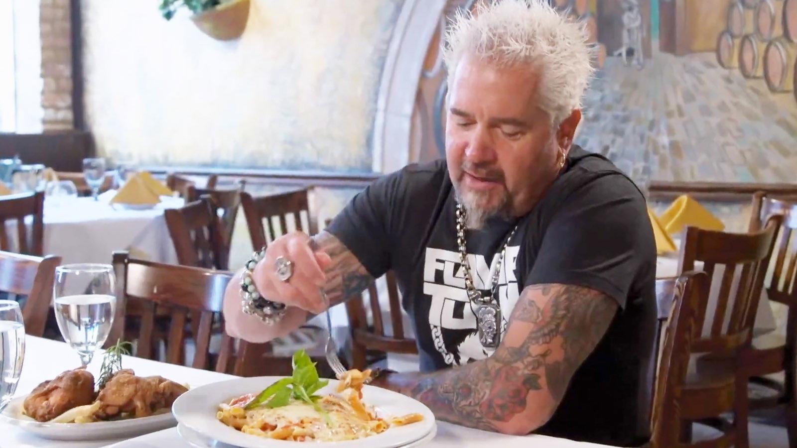 Still from Triple D Nation: Fried, Baked, Smashed and Stuffed