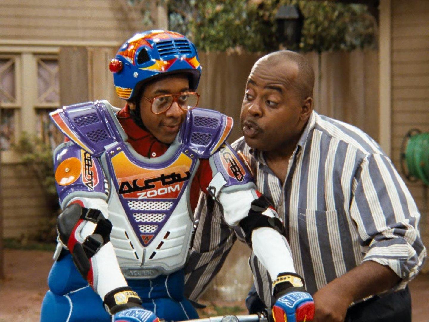 Still from Friendship Cycles