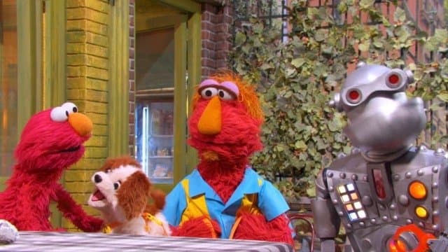 Still from Ruff Ruff Doggie Robot