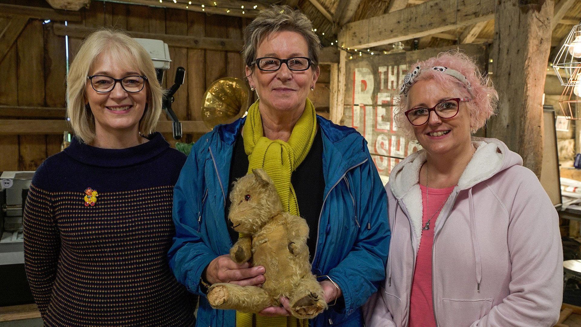 Still from Ted the Teddy Bear