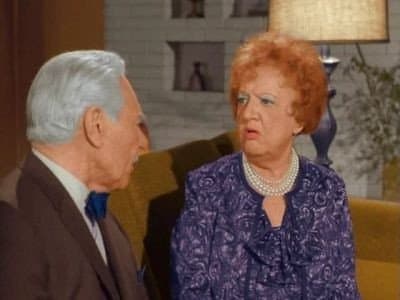 Still from Aunt Clara's Old Flame