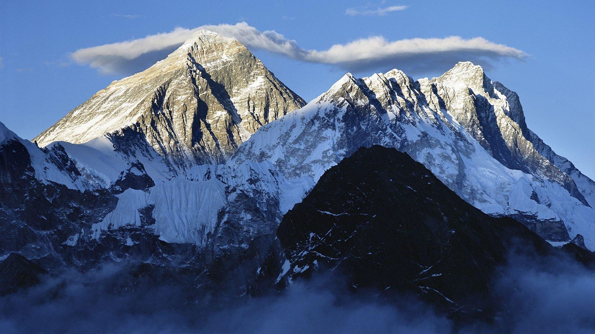 Still from Mountains