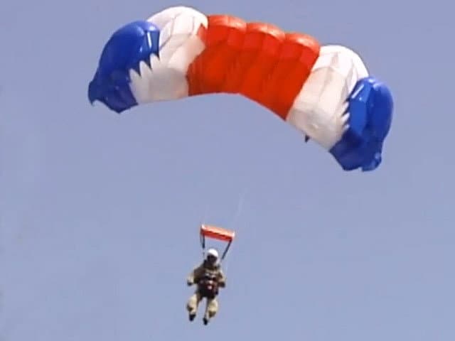 Still from Parachutes