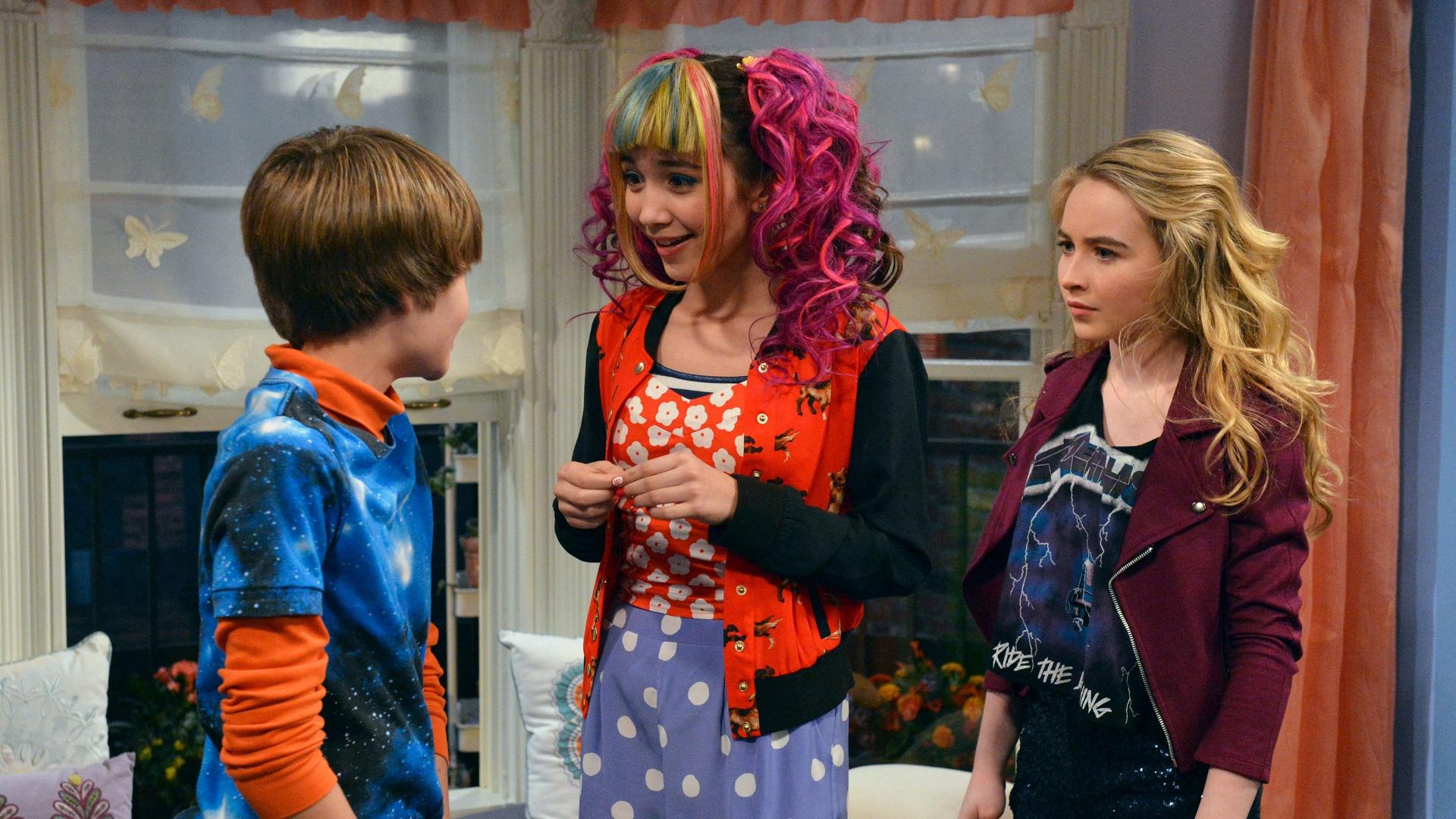 Still from Girl Meets Popular