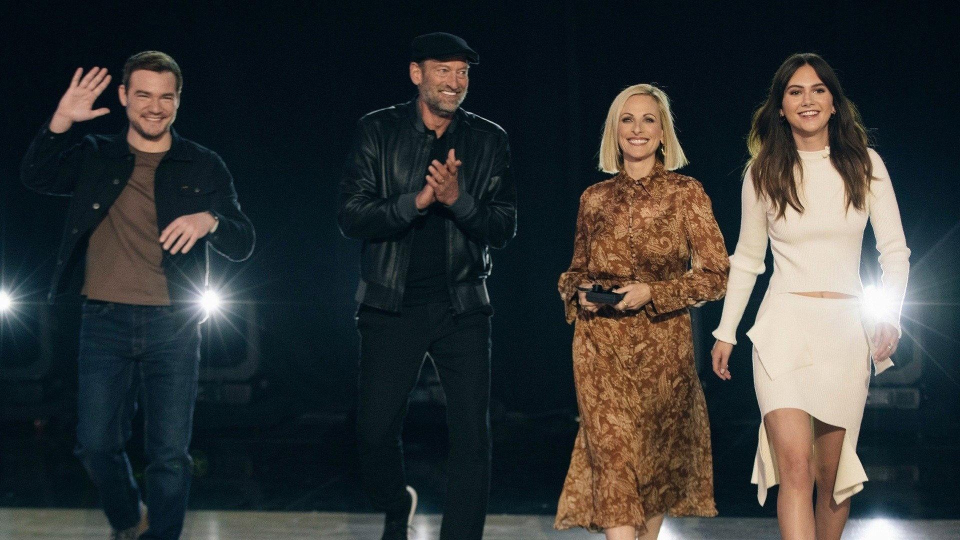 Still from Seth Meyers, Marlee Matlin, Troy Kotsur, Emilia Jones, Daniel Durant, Eugenio Derbez