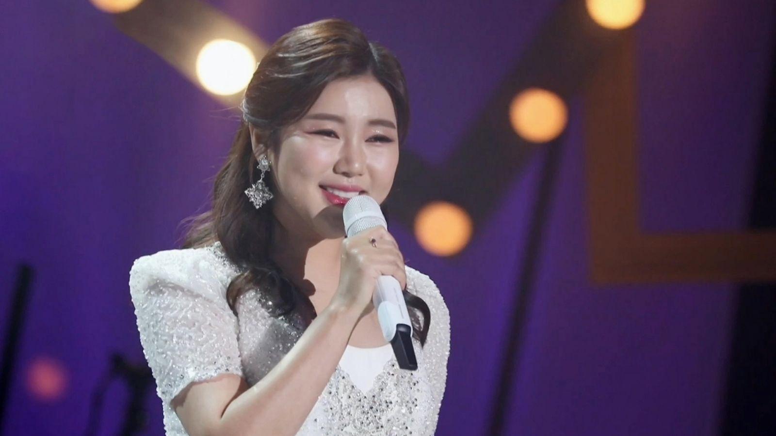 Still from Indoor Concert (4)