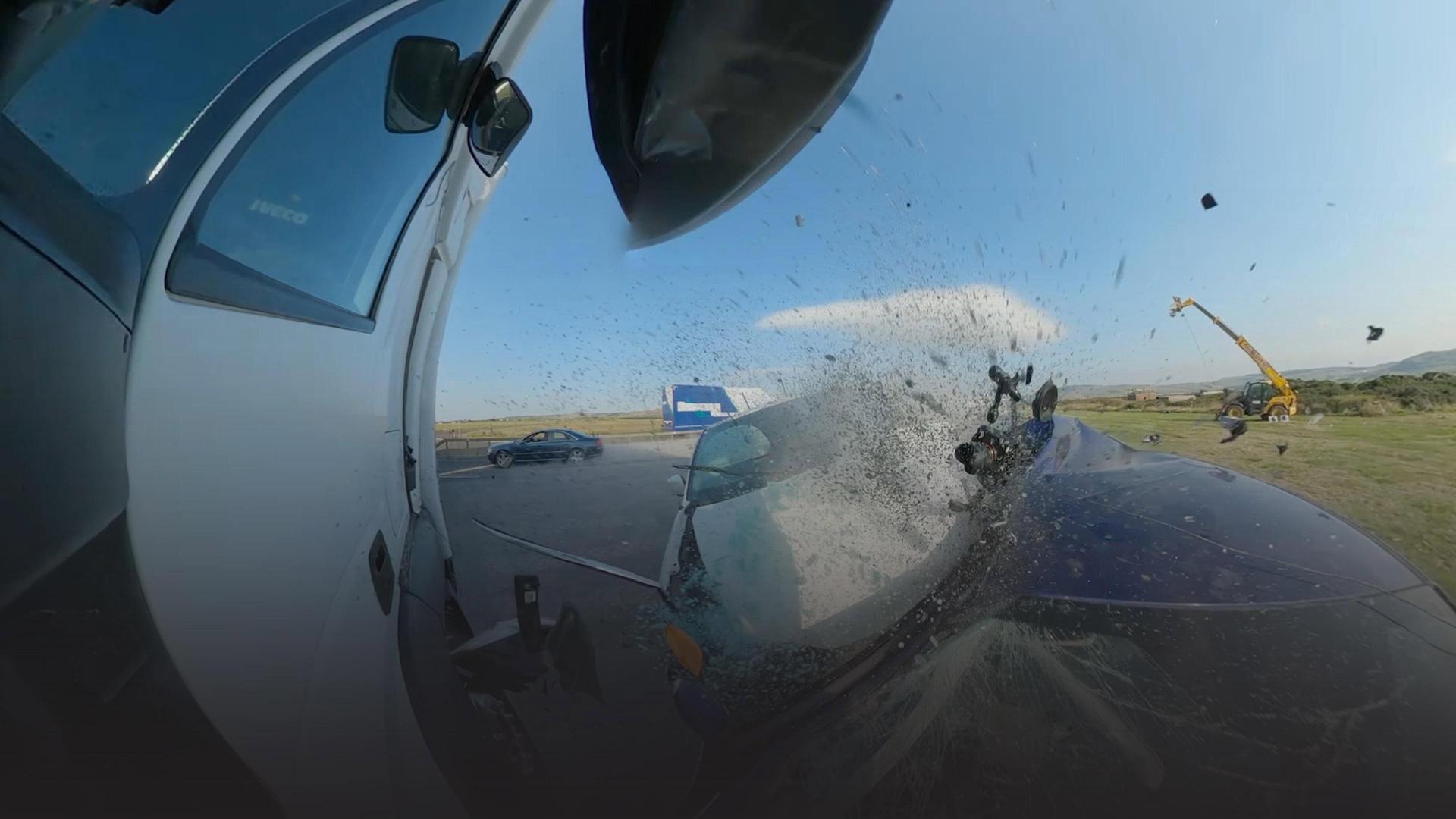Still from Ultimate Crash Test: Countdown