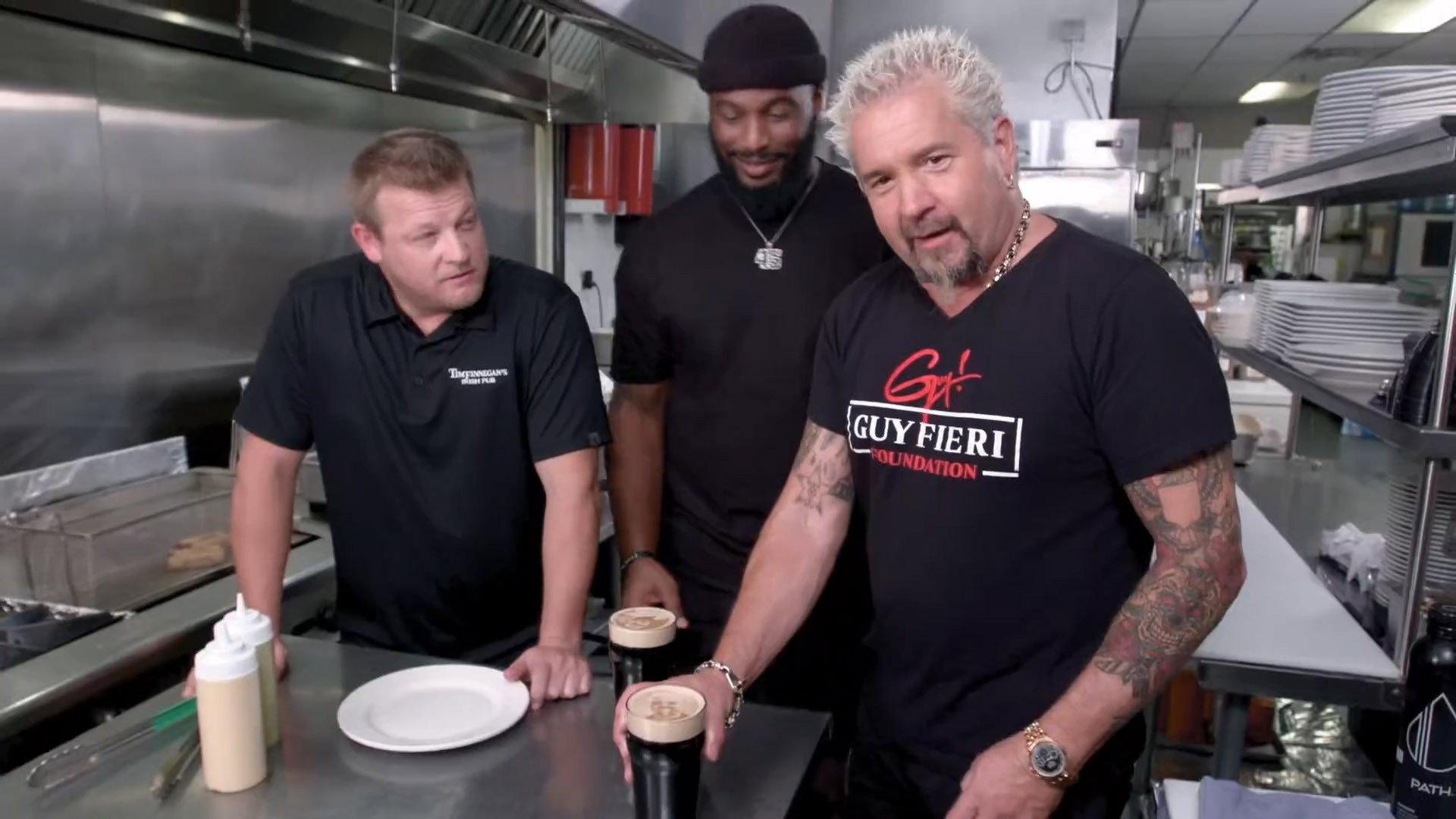 Still from Phoenix Food Fans