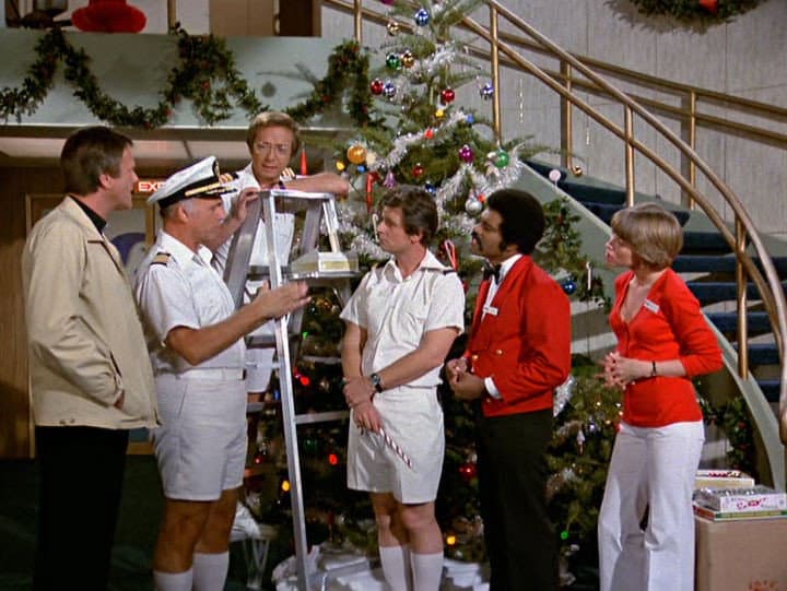 Still from The Christmas Cruise (2)