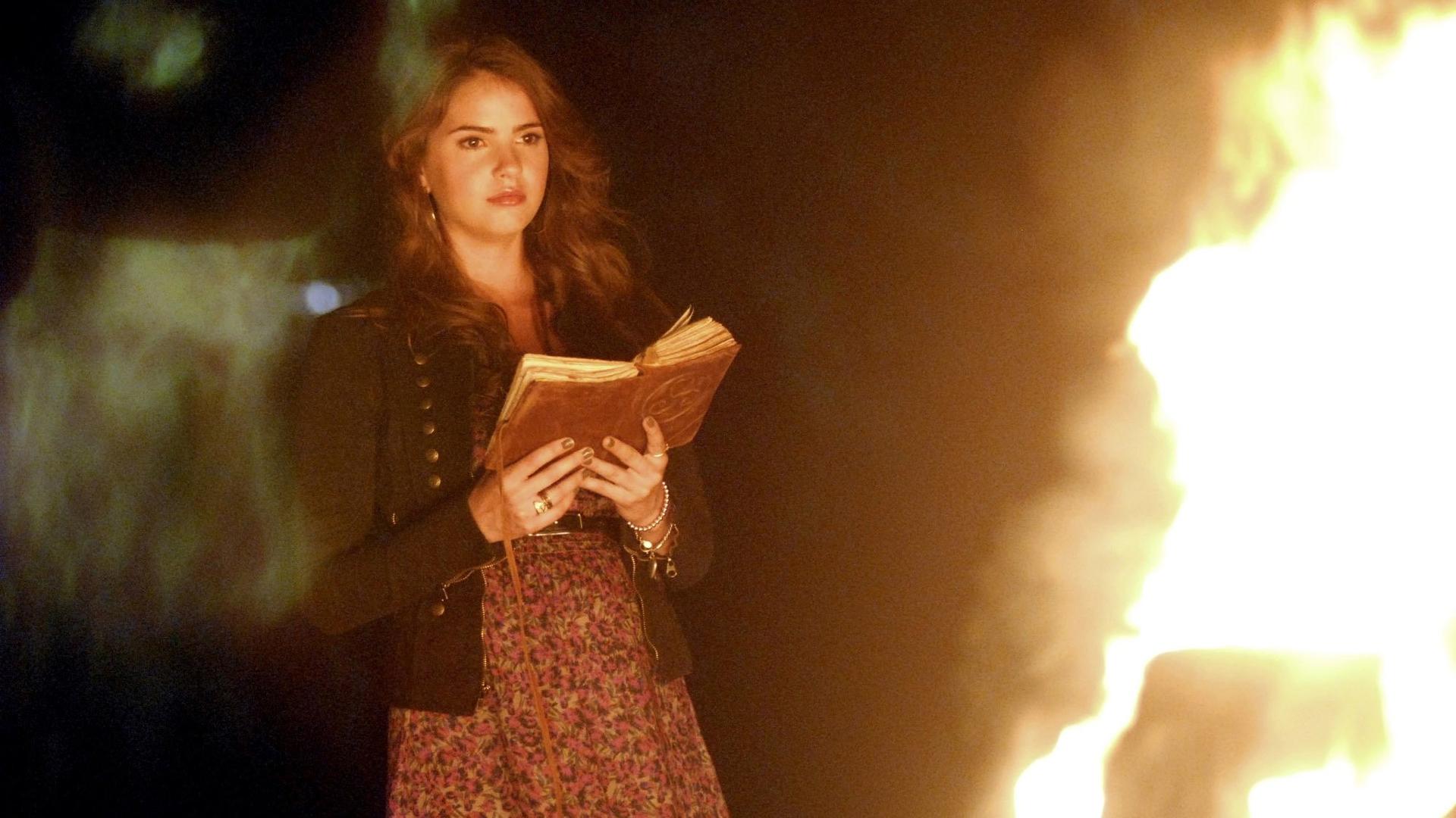 Still from Bound
