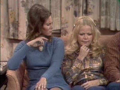 Still from Gloria and the Riddle