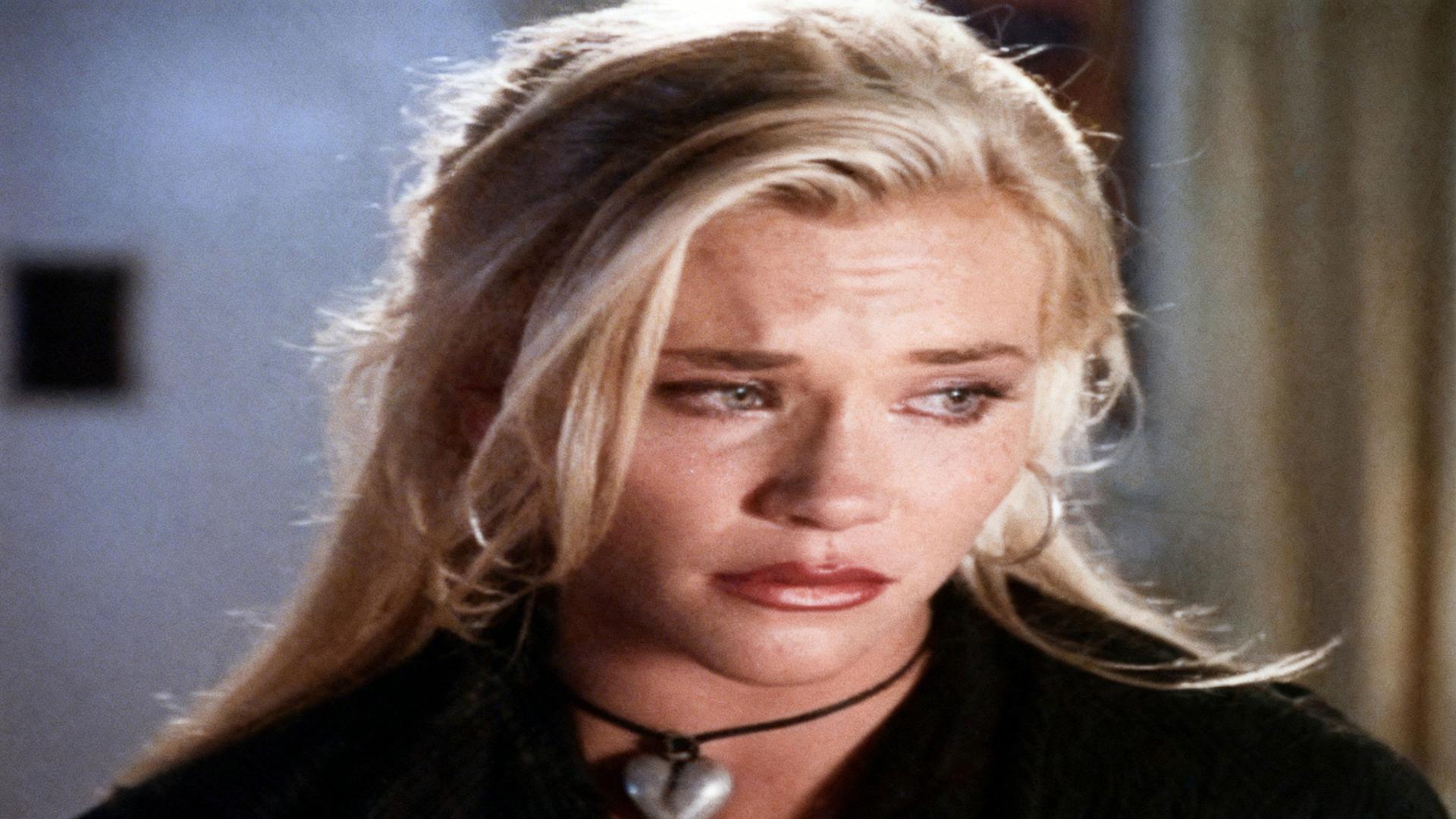 Still from Lonely Hearts