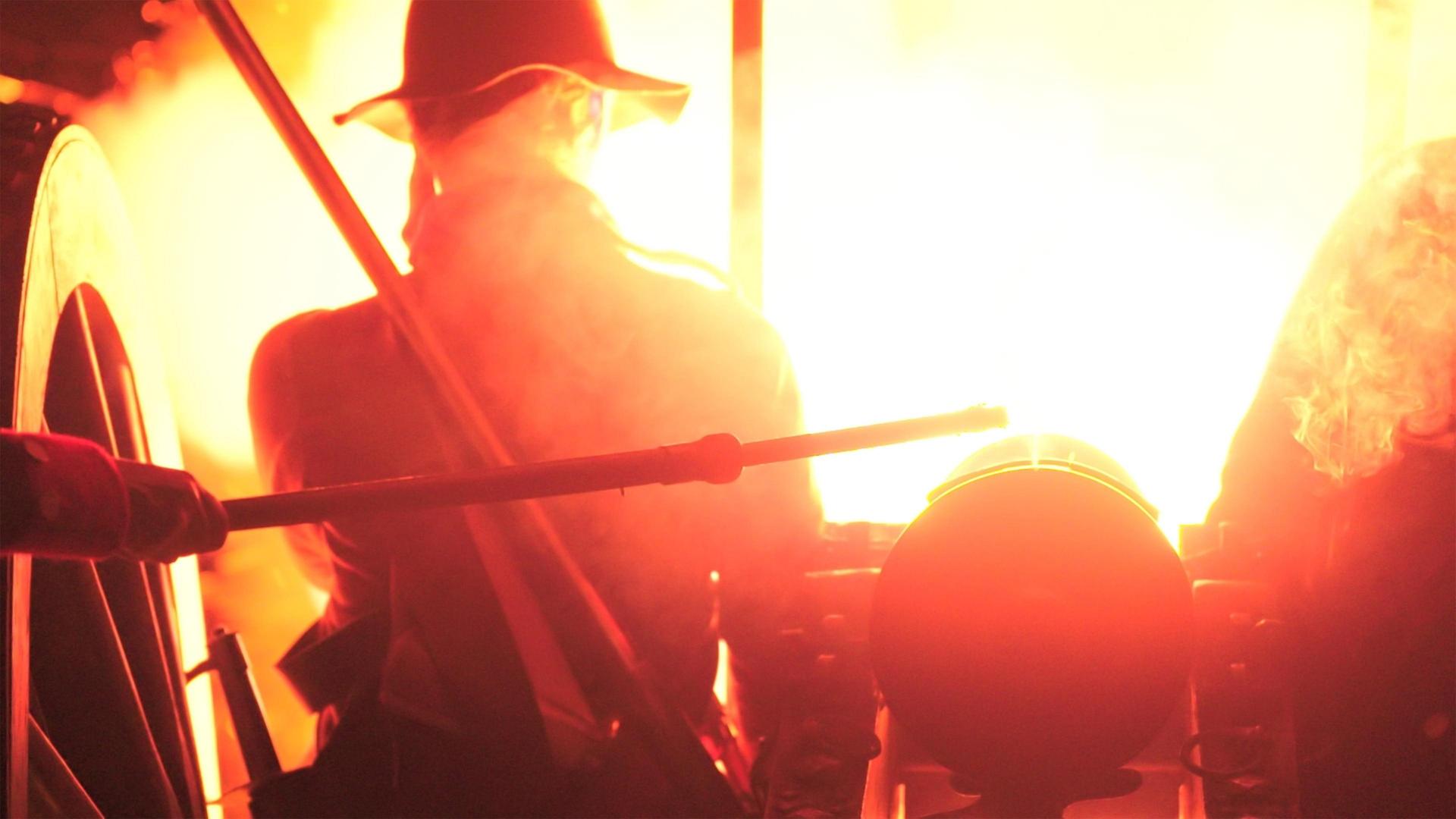 Still from Revolutionary War Weapons