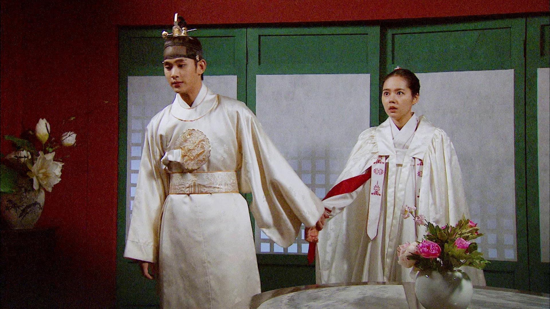 Still from Correspondence of the Dead