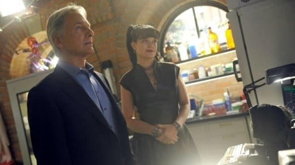 Still from Viral
