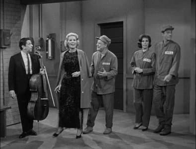 Still from The Alan Brady Show Goes to Jail