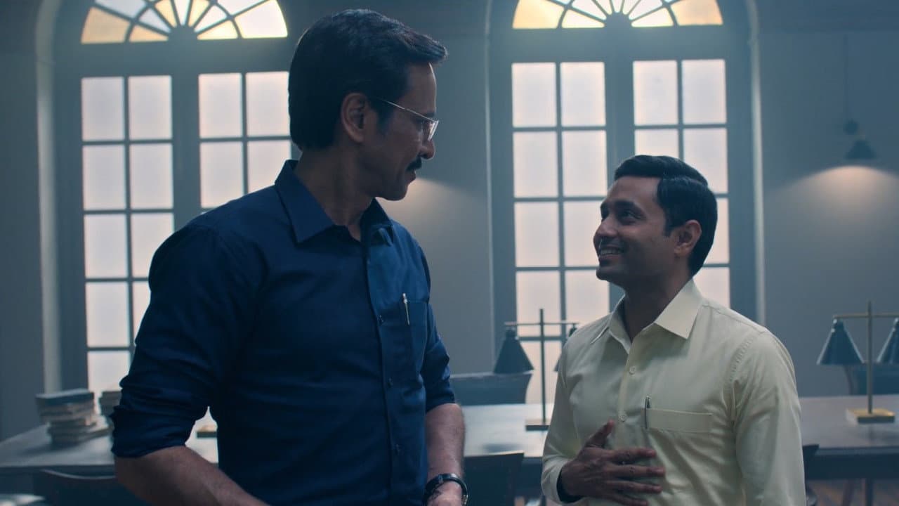 Still from Kaagaz Ke Phool